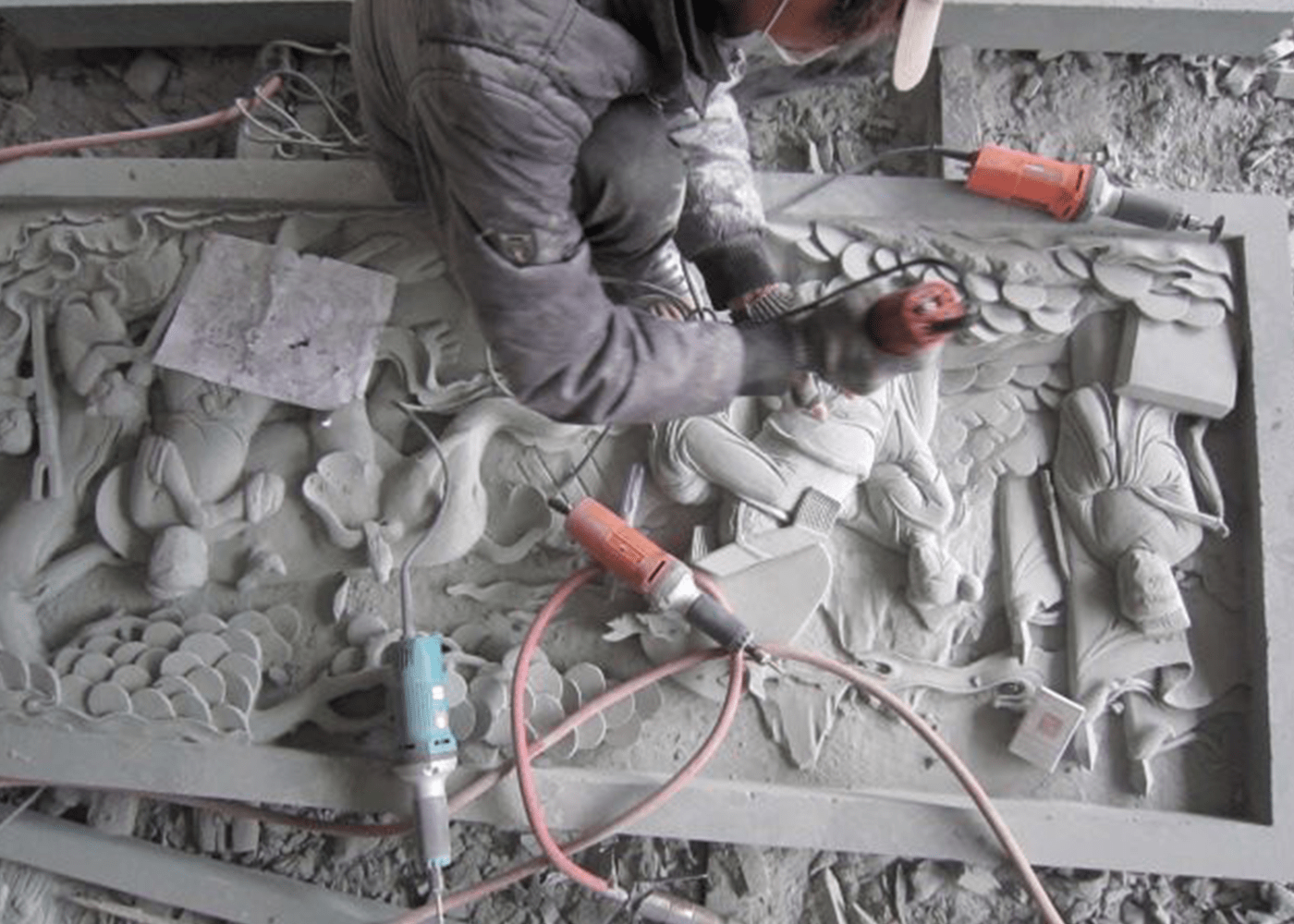 Sourcing & Manufacturing-min